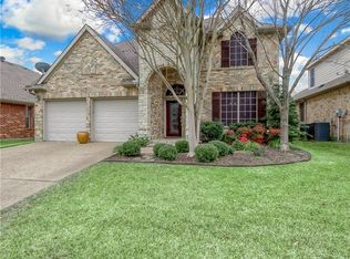 7027 Morning Star Dr, Grand Prairie, TX 75054