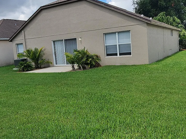 2638 Maylin Dr — Photo 26