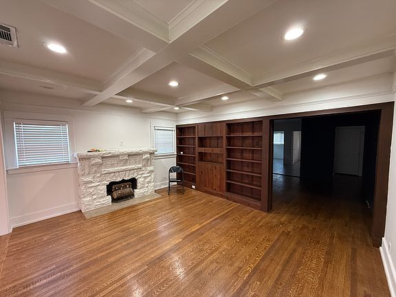 5th image of 1493 W 47th St