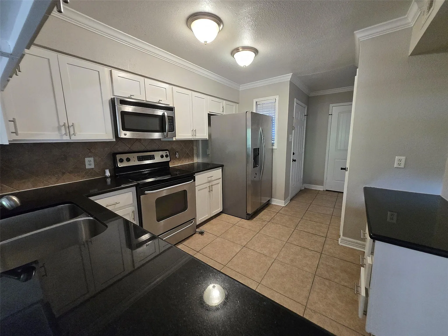 2 bed, 2.0 bath, 1276 sqft, $1,250 — Photo 4