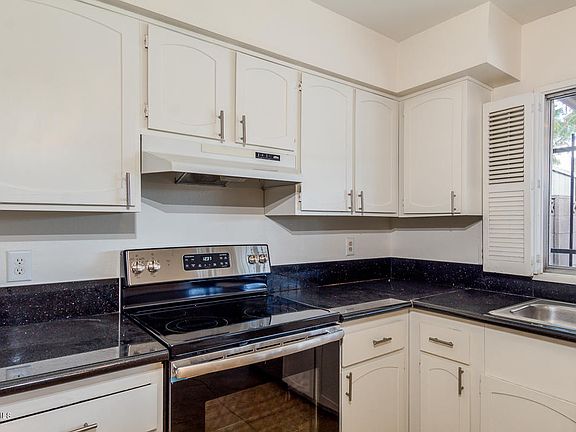 4th image of 2646 W Highland Ave