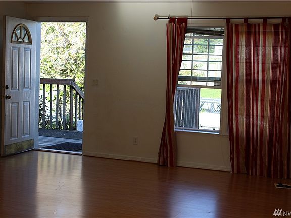 3rd image of 16514 42nd Avenue Ct E