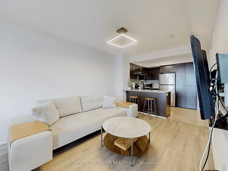 273 S Park Rd #1018 — Photo 6