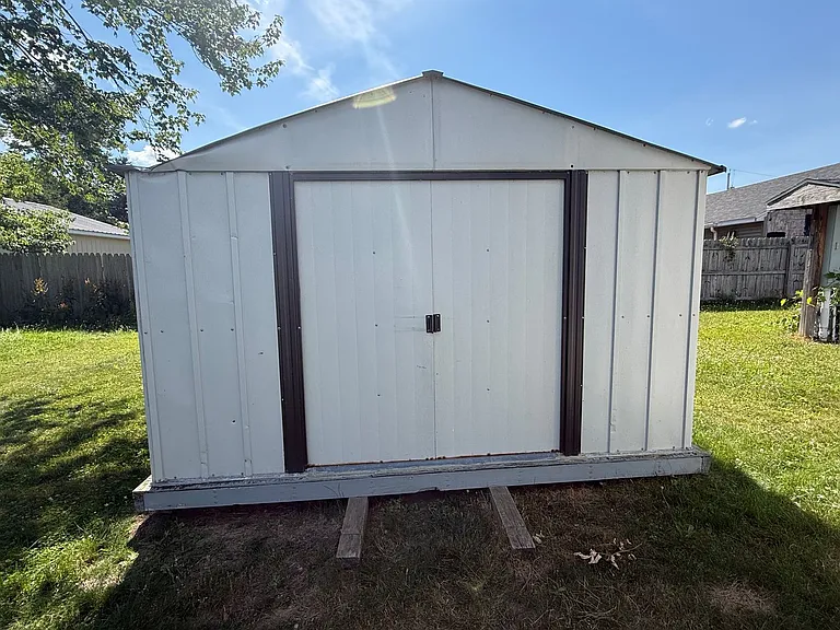 1323 Floyd Ave — Photo 13