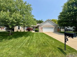 829 Clemson Ave, Fairview Heights, IL 62208