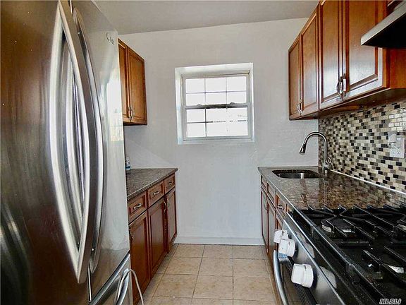 2nd image of 407 Beach 66th St