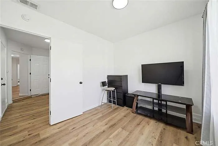 130 Mountainside Dr — Photo 3