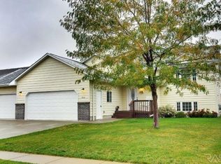 7712 W Marlis St, Sioux Falls, SD 57106