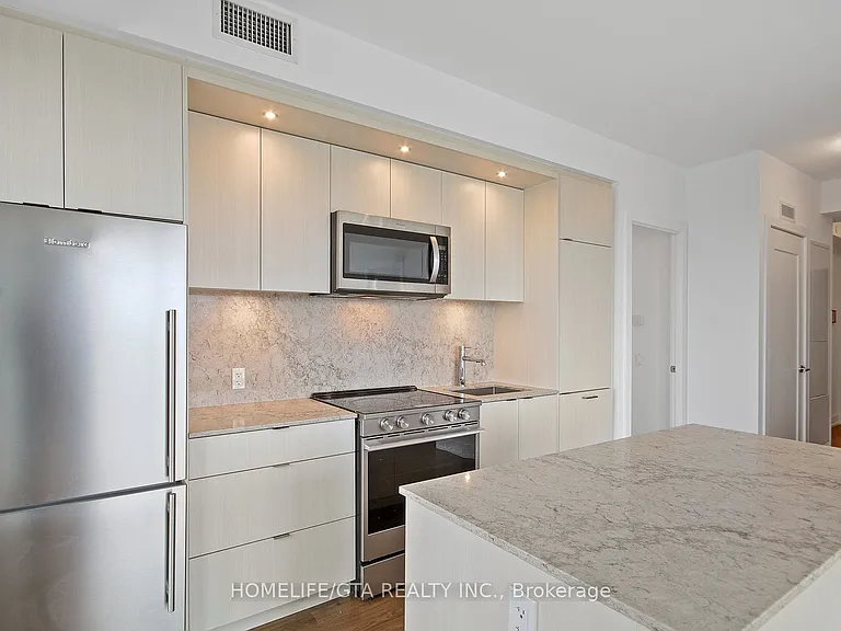 30 Inn On The Park Dr #2104 — Photo 12