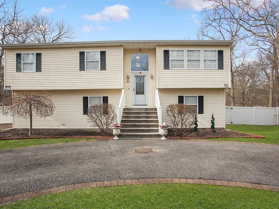 1st image of 31 Jeanatta Ave