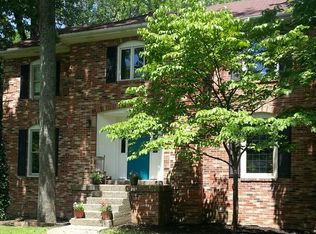 207 Eastern Wood Ct, Middletown, KY 40243