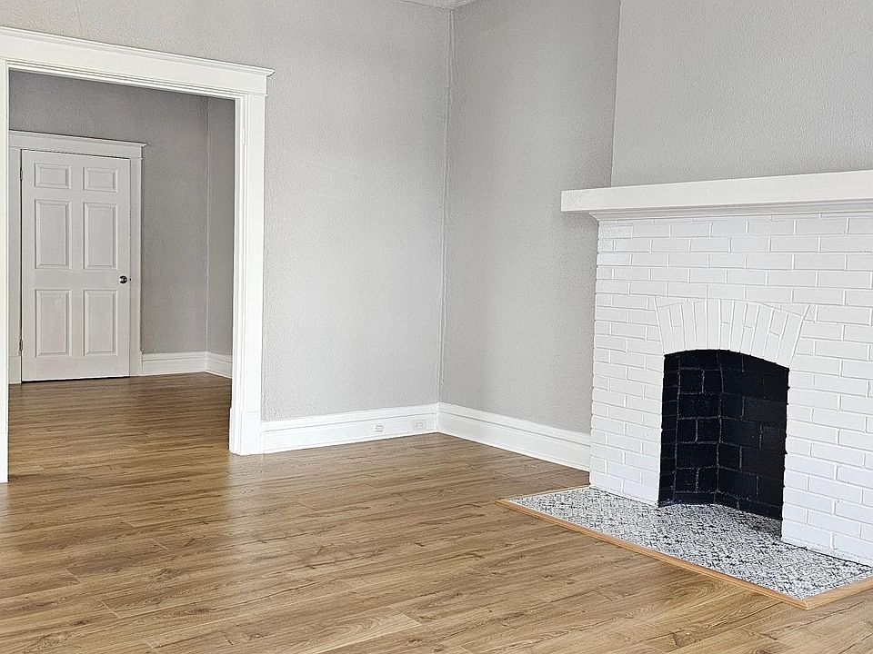 1st image of 4914 Itaska St Floor 1
