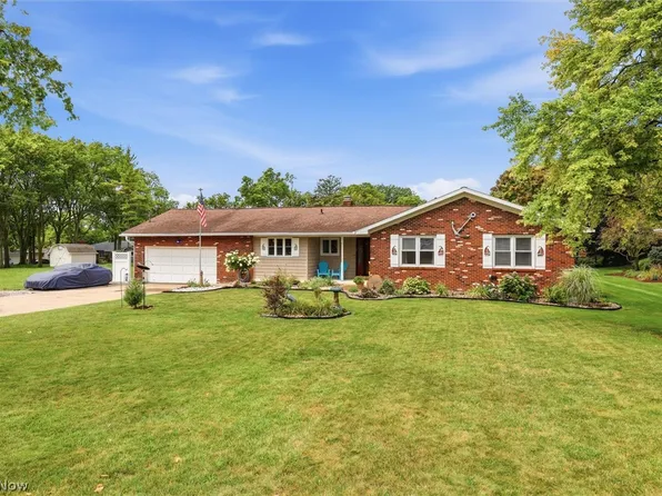 3664 N Delwood Dr, Port Clinton, OH 43452