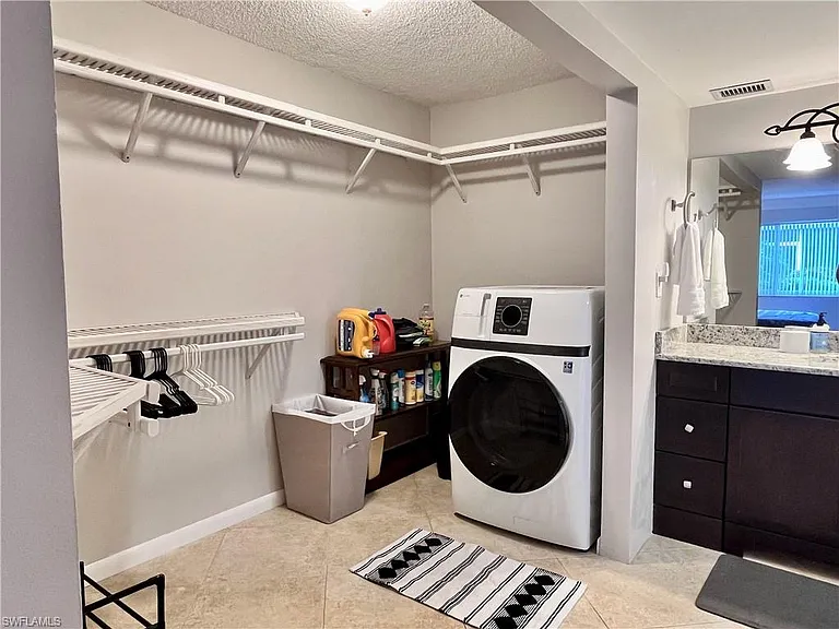 216 Palm Dr #5 — Photo 11