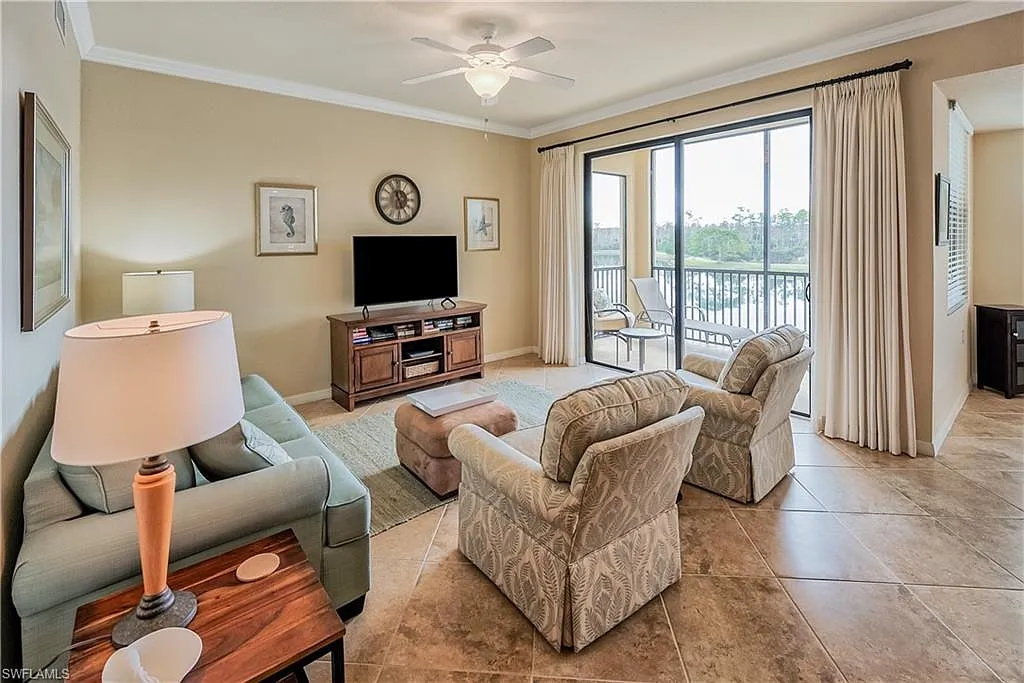 2 bed, 2.0 bath, 1137 sqft, $6,500 — Photo 4