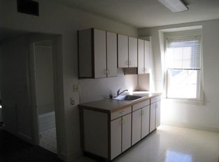 62 Williams St APT 5, Norwich, CT 06360