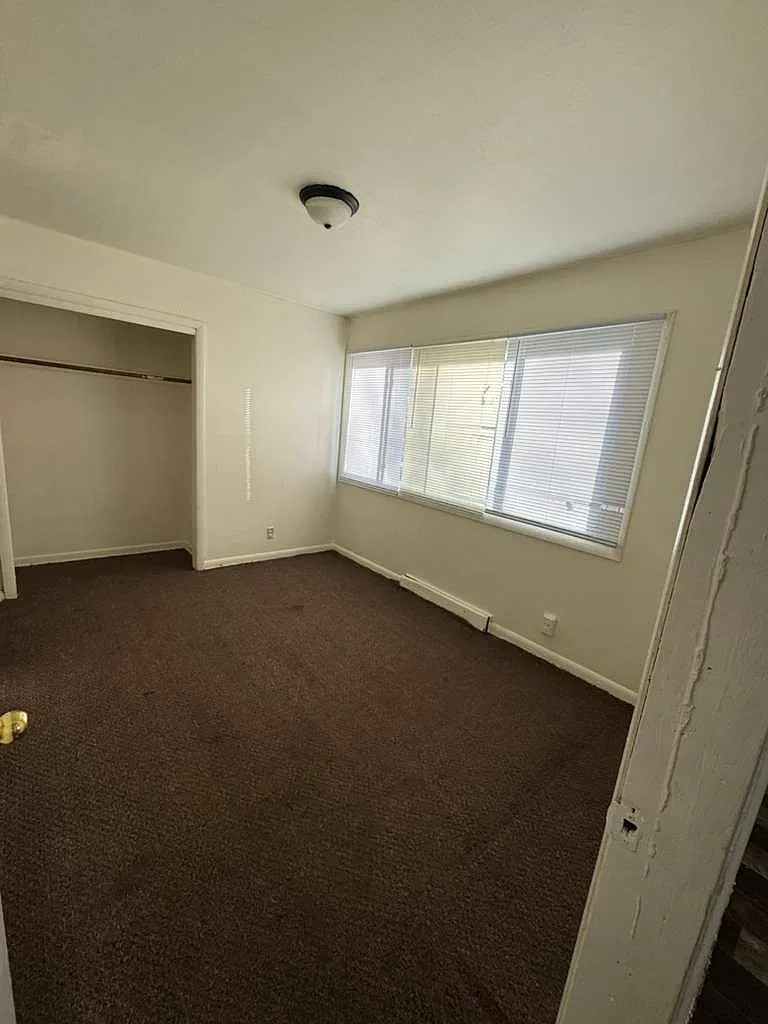 8023 West Thurston Avenue - 1 — Photo 4