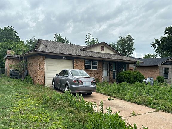 3rd image of 5721 NW Chestnut Ln