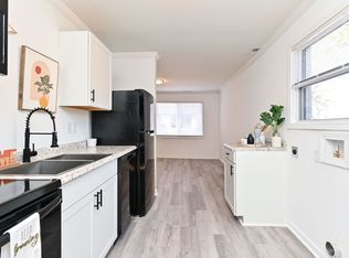 405 Old Buncombe Rd APT 33, Travelers Rest, SC 29690