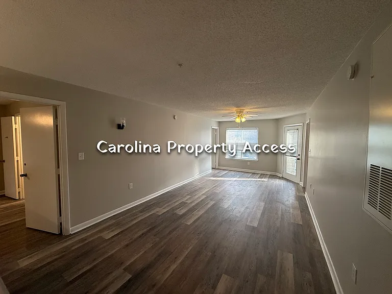 1401 Collegiate Cir #202 — Photo 23