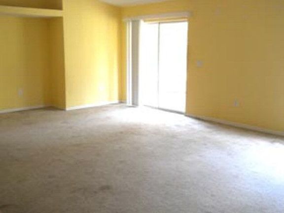 5th image of 34 Pine Grove Dr