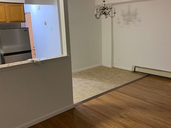 3rd image of 4217 E Tremont Ave #1