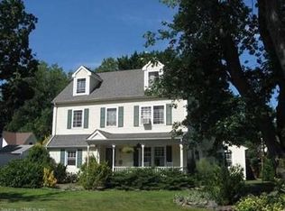 20 Halleck St, Guilford, CT 06437