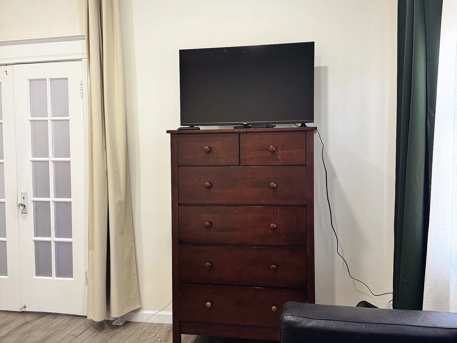4 bed, 1366 sqft, $1,700 — Photo 4