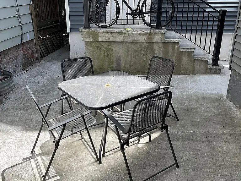 2 Bancroft St #2 — Photo 7