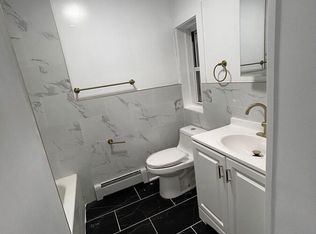 11 Cedar St, Yonkers, NY 10701