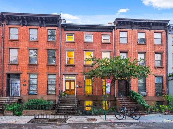 76 Hoyt Street image 1 of 10