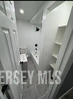 2 bed, 1.0 bath, $2,350 — Photo 2
