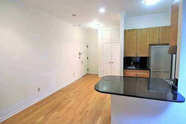 Rented by JK Dansar Corp | media 9