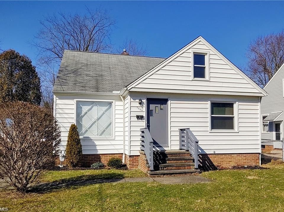 1st image of 7634 Mapleway Dr