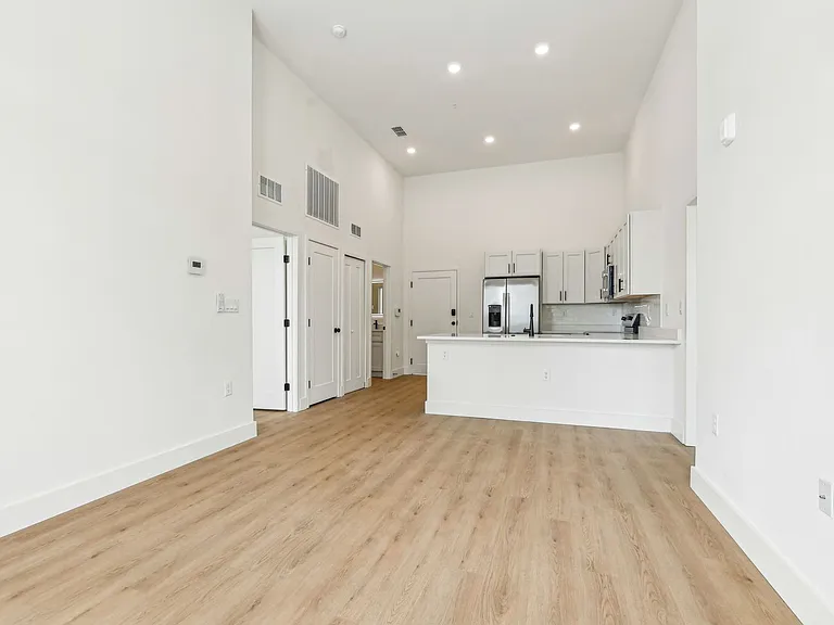 The Milk Stacks: Boutique Luxury Living in Downtown Orlando's Milk District — Photo 75