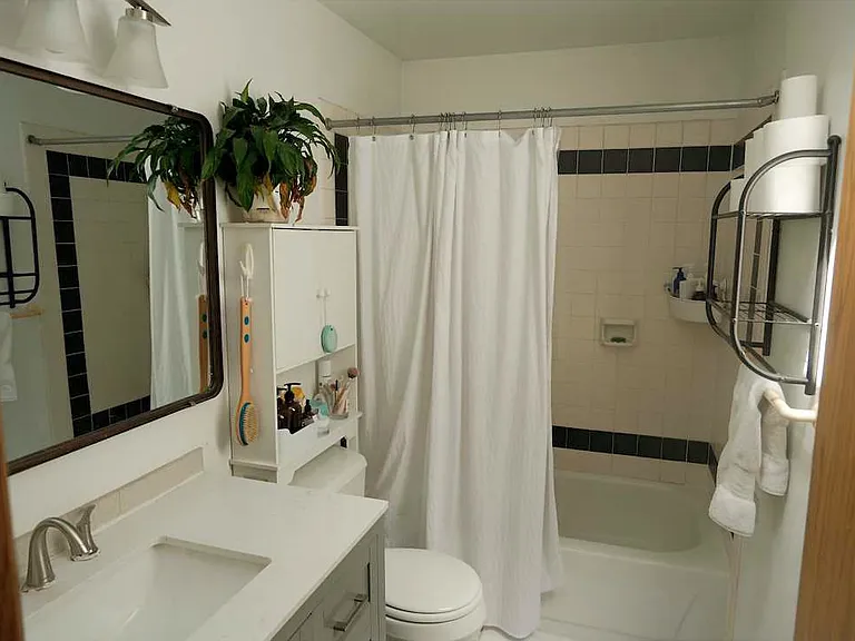 6404 Latona Ave NE — Photo 14