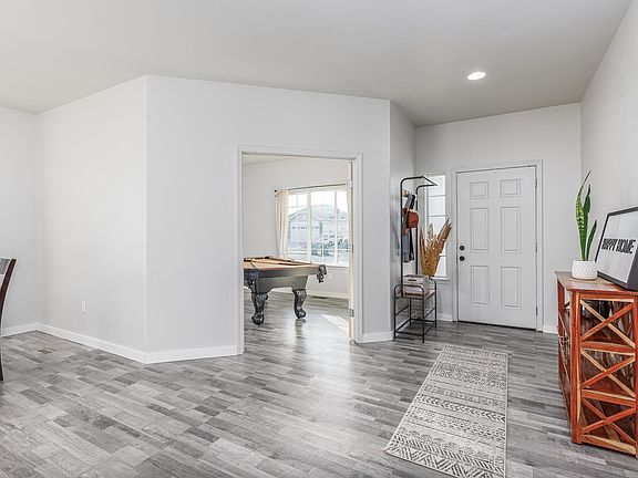 4th image of 4915 Antigua Dr