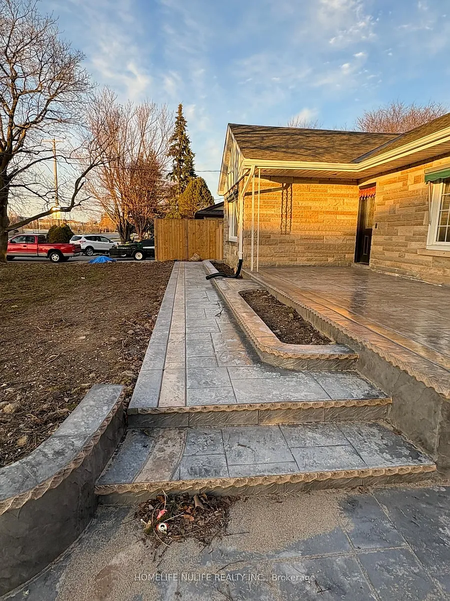 Building Photo - 188 Parkside Dr #BASEMENT