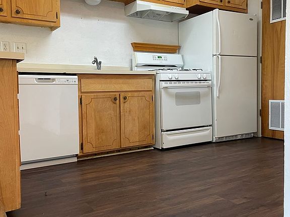 5th image of 19066 Shoreline Dr #2