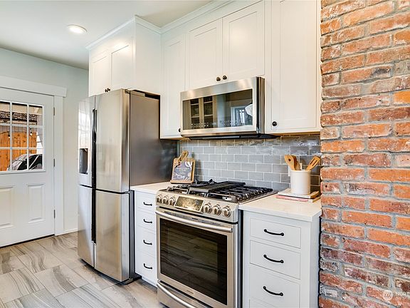 5th image of 3512 N 25th Street
