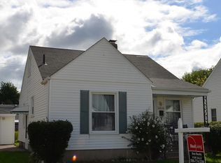 22030 Nevada Ave, Eastpointe, MI 48021