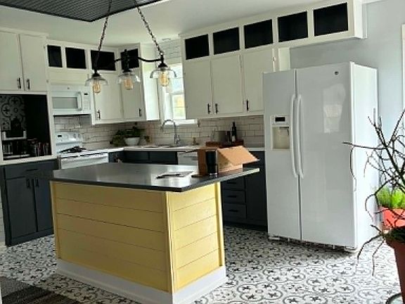 5th image of 6440 Harmonson Rd #A