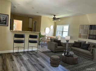 7638 Weaver Ave, Saint Louis, MO 63143