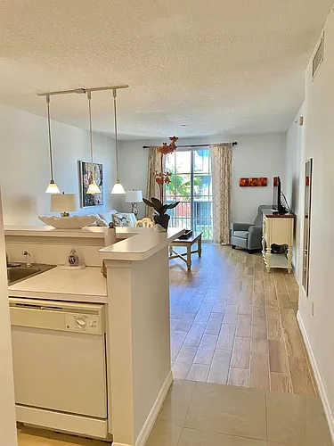 720 S Sapodilla Ave #312 Photo 1