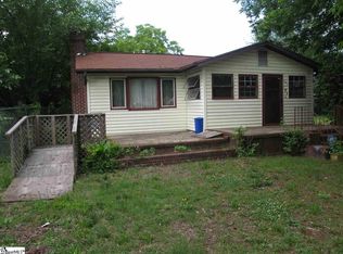 107 Forest St, Greer, SC 29650