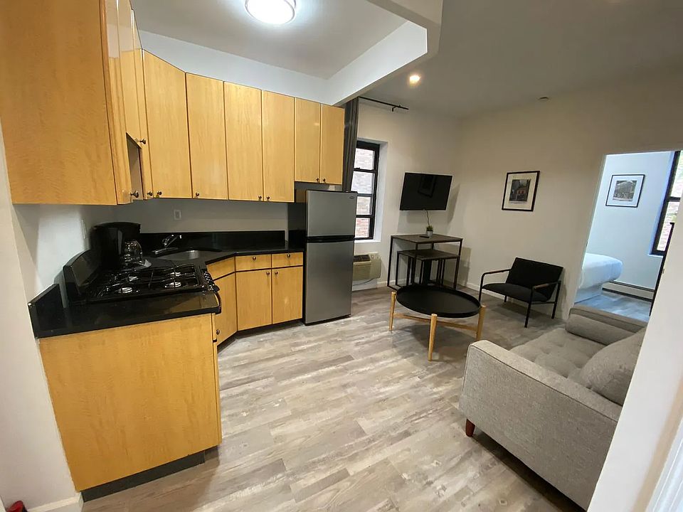 1st image of 407 W 51st St APT 2F