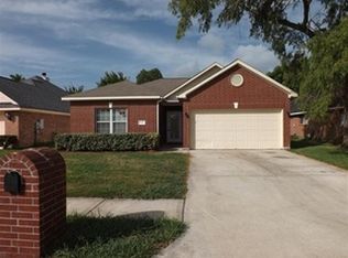 906 Ruth Cir, Texas City, TX 77591