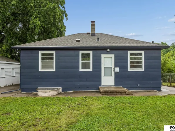 4034 Browne St, Omaha, NE 68111