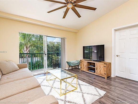 3rd image of 2131 SE 10th Ave APT 1117