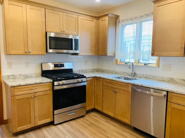 25 Morse St #2, Watertown, MA 02472